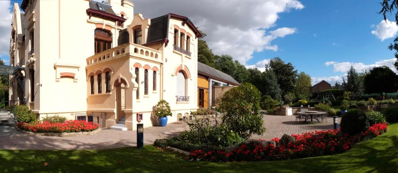 Bed and Breakfast Le Manoir De La Mantille Caudry Exterior foto